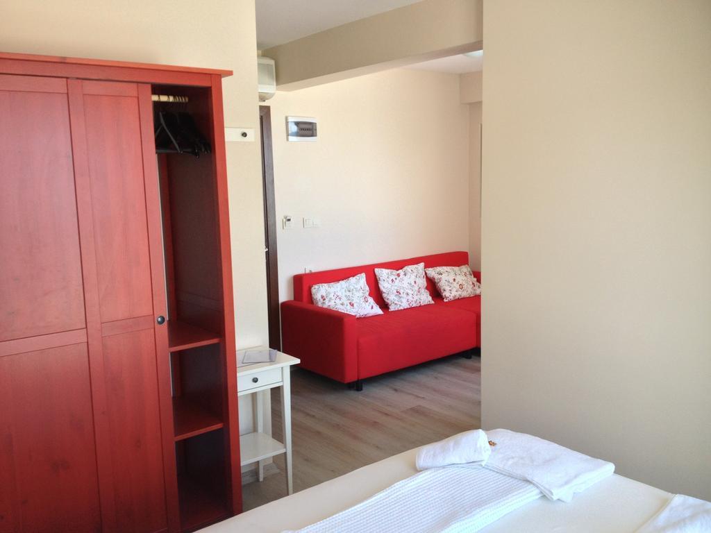 Nemrut Bay Otel Yenifoca 객실 사진
